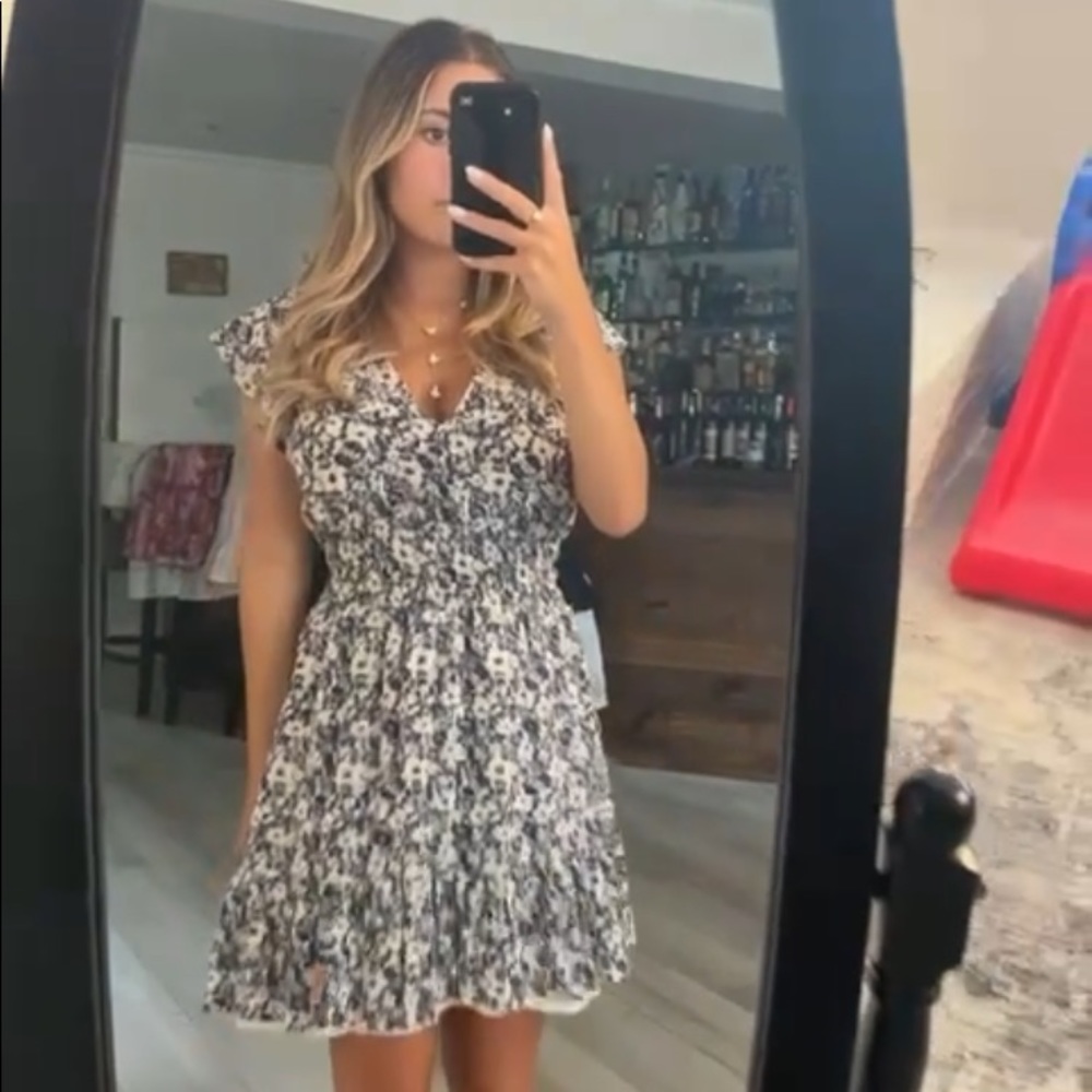 Brand new blue &white floral dress never worn, from mixology . Boutique item!